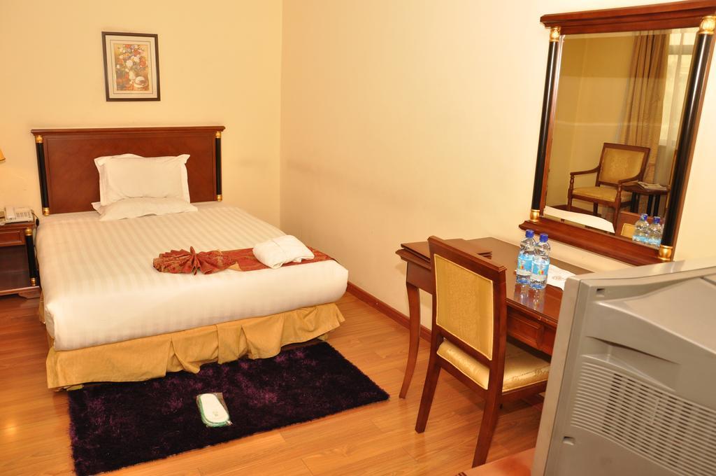 Churchill Addis Ababa Hotel Ruang foto