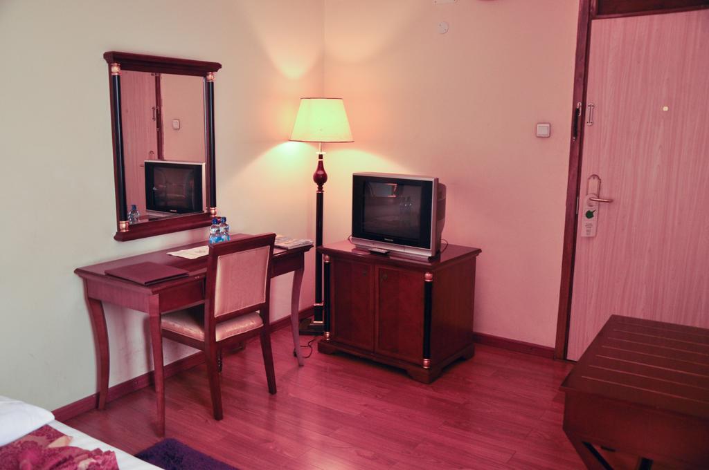 Churchill Addis Ababa Hotel Ruang foto
