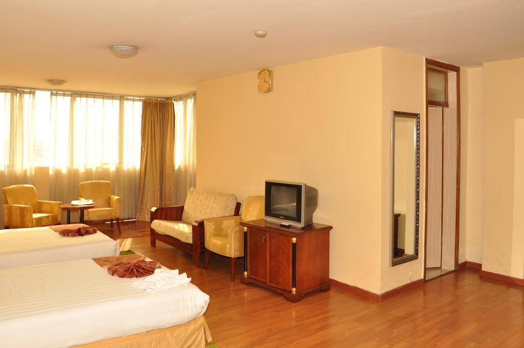 Churchill Addis Ababa Hotel Ruang foto