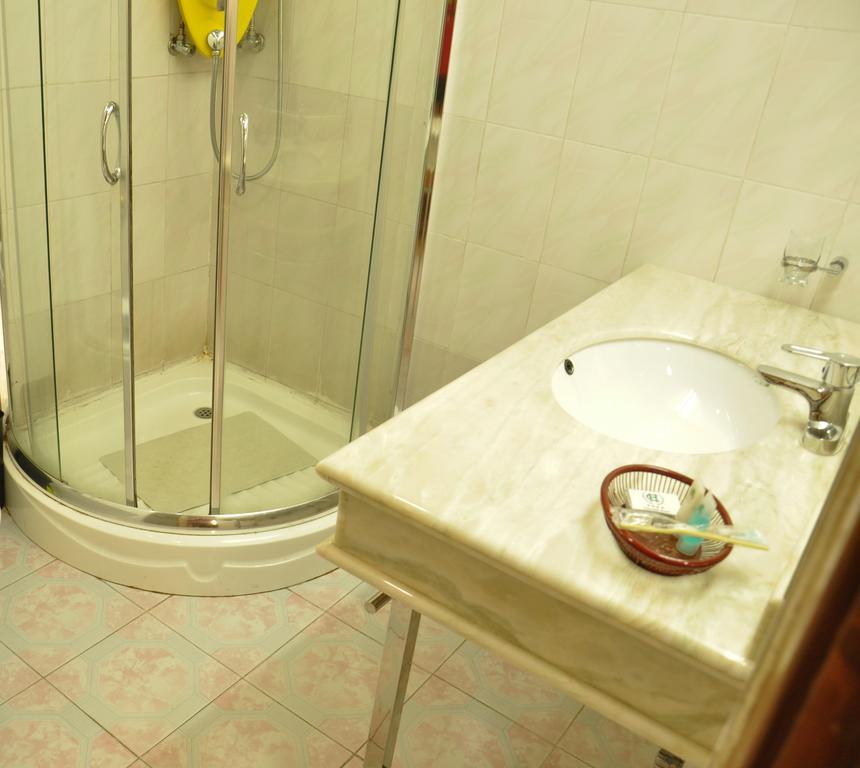 Churchill Addis Ababa Hotel Ruang foto